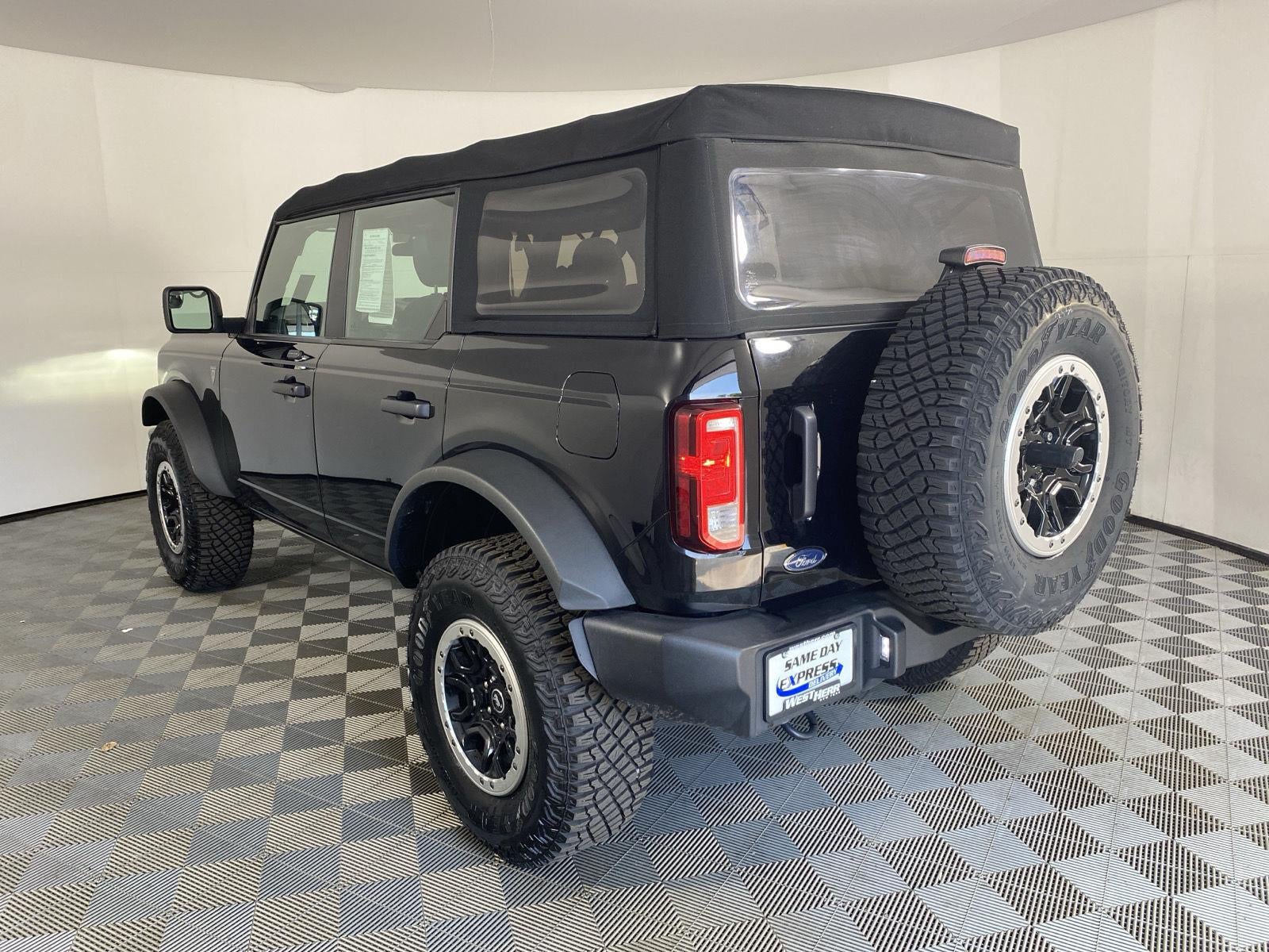 2021 Ford Bronco Base Advanced
