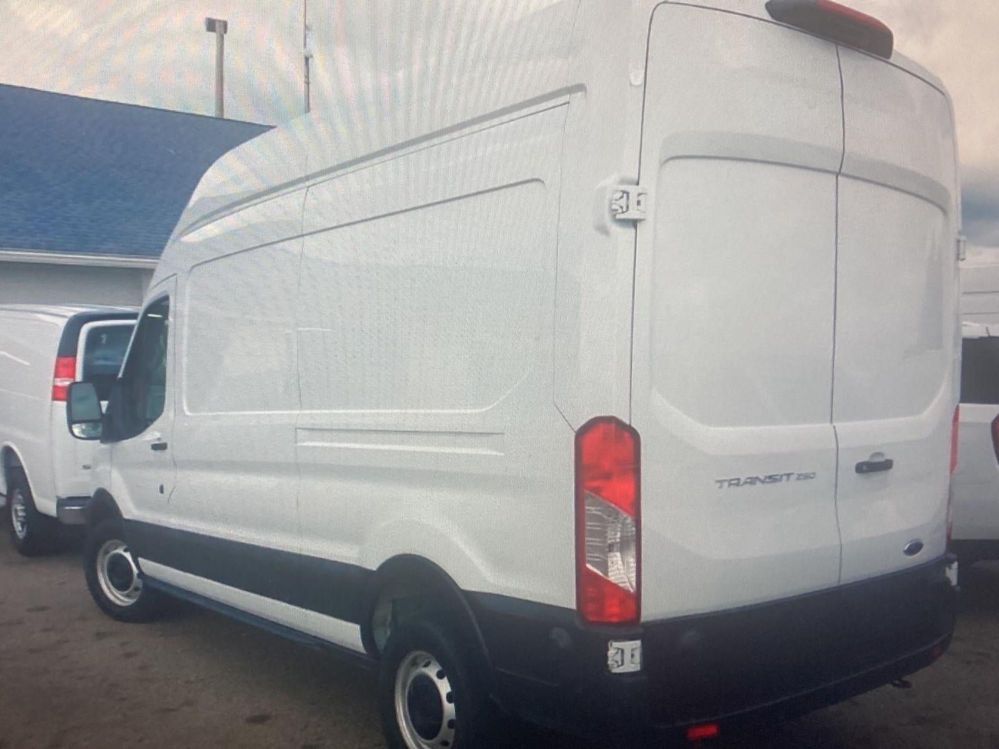 2025 Ford Transit 250