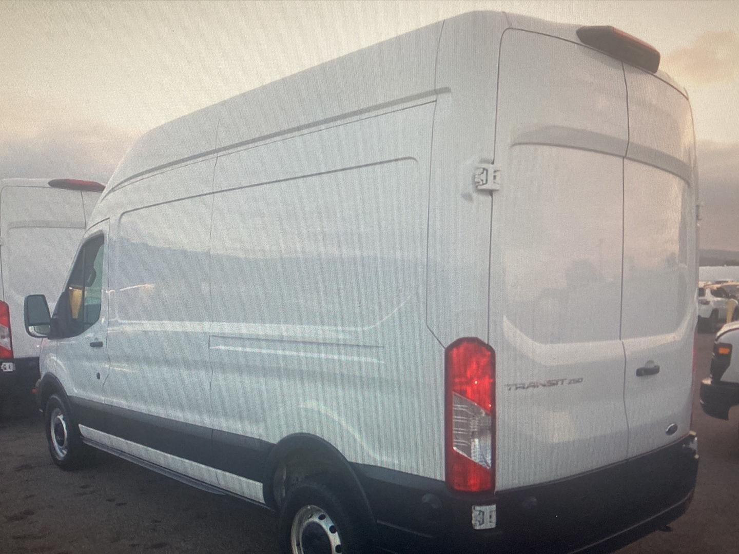 2025 Ford Transit 250
