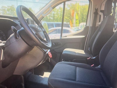 2025 Ford Transit 250