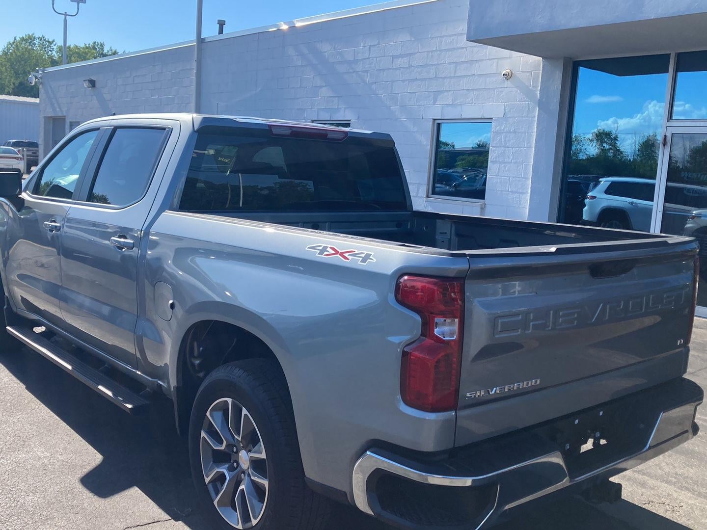 2025 Chevrolet Silverado 1500 LT