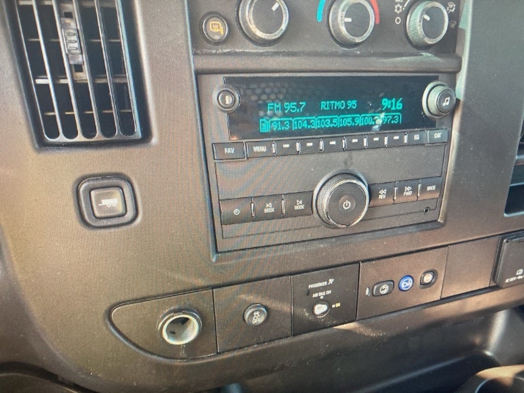 2024 Chevrolet Express 2500 Work Van Cargo