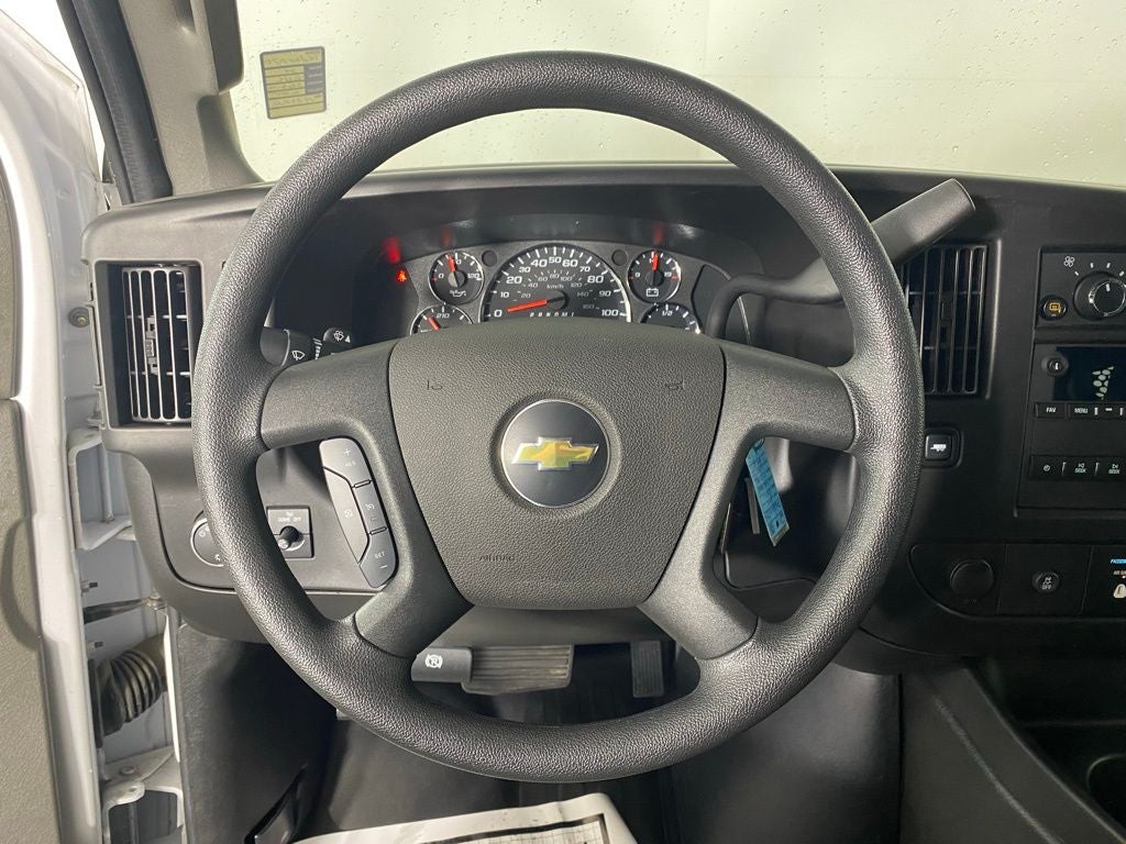 2024 Chevrolet Express 2500 Work Van Cargo