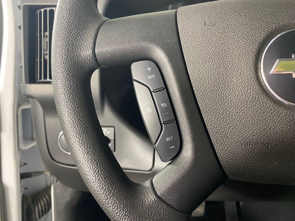 2024 Chevrolet Express 2500 Work Van Cargo