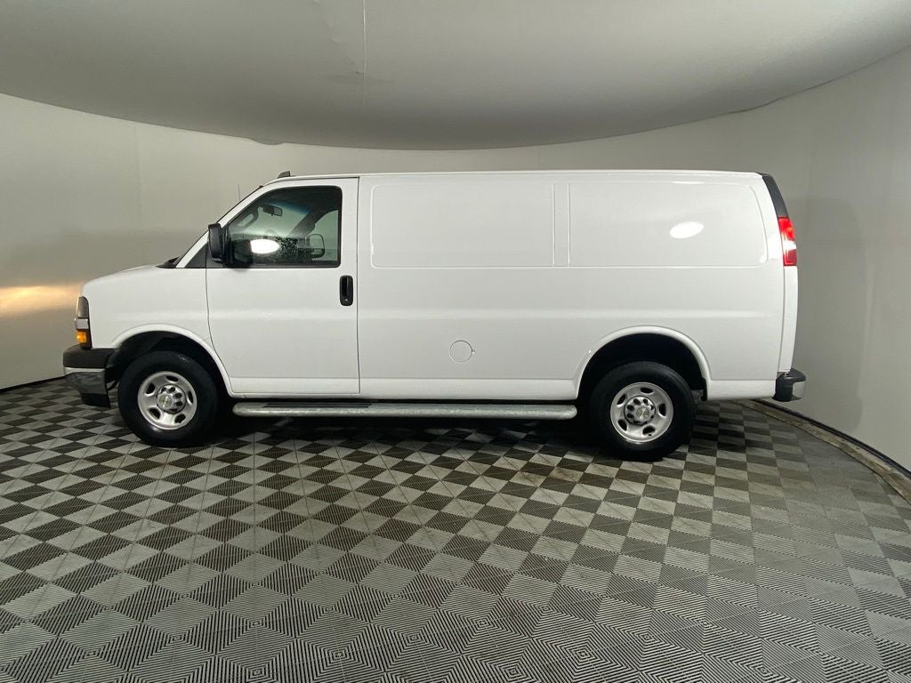2024 Chevrolet Express 2500 Work Van Cargo