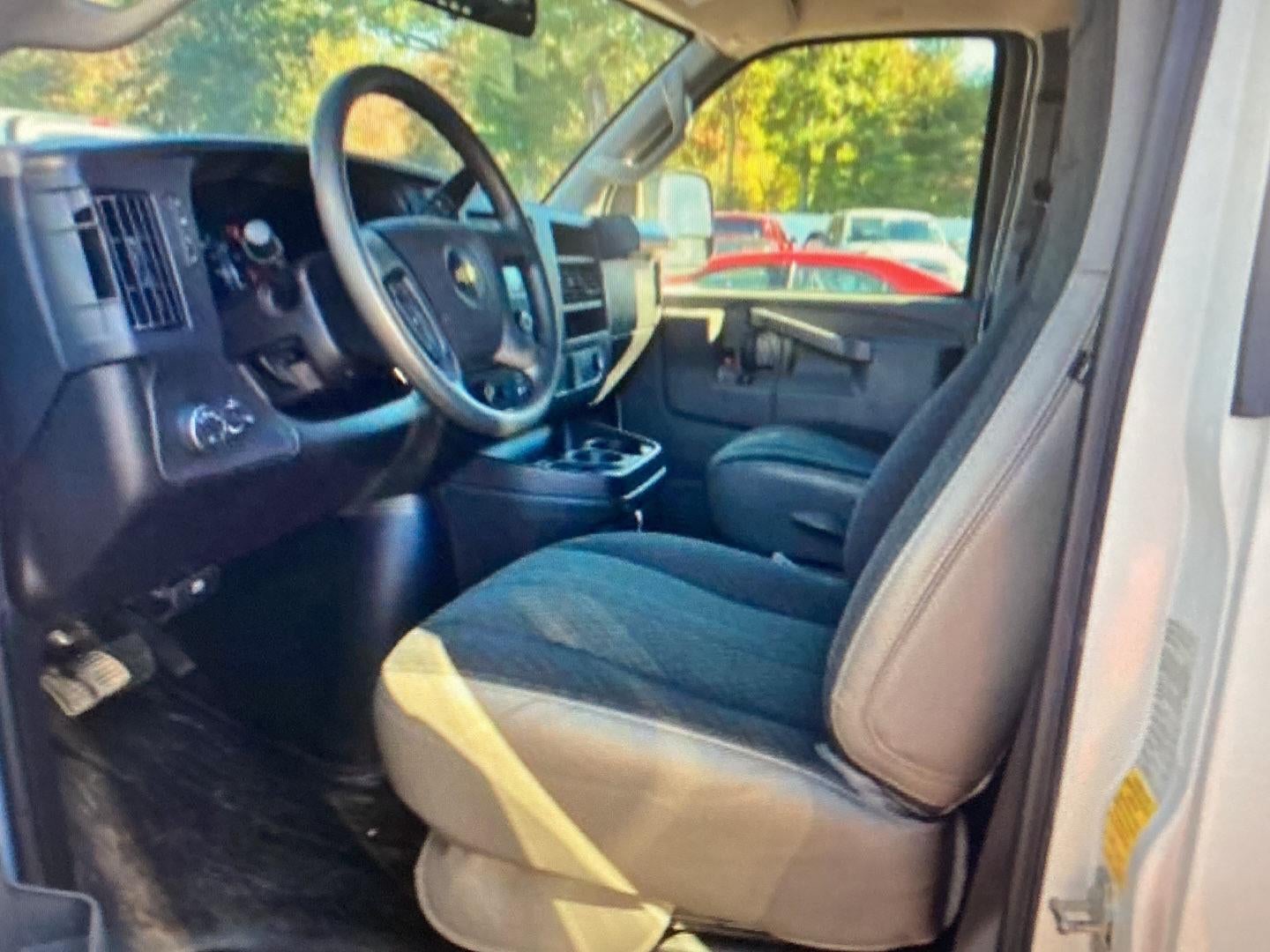 2025 Chevrolet Express Cargo Van Cargo Van