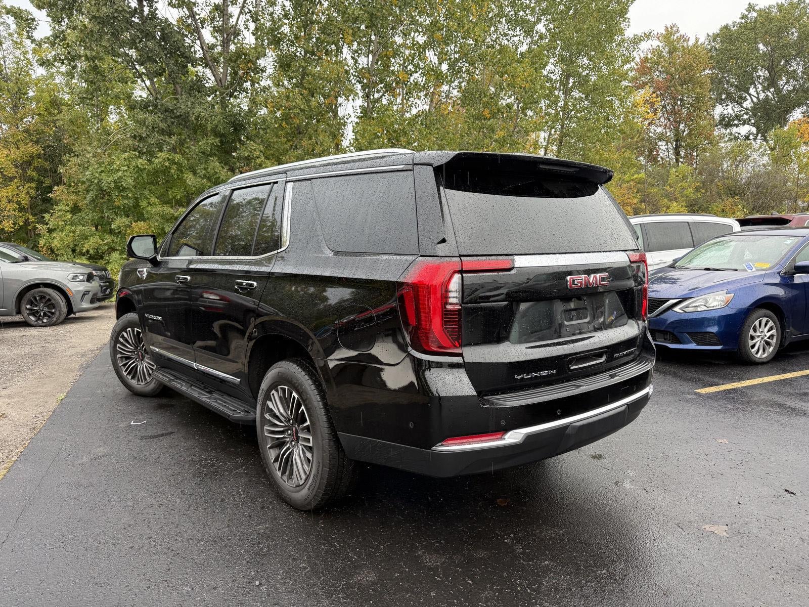 2025 GMC Yukon Elevation