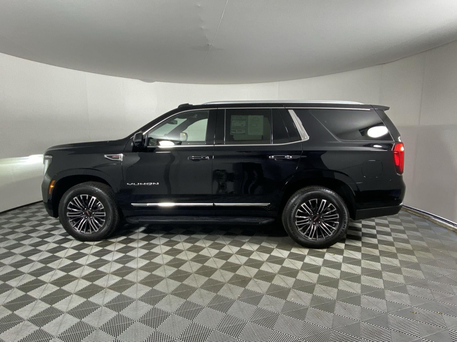 2025 GMC Yukon Elevation