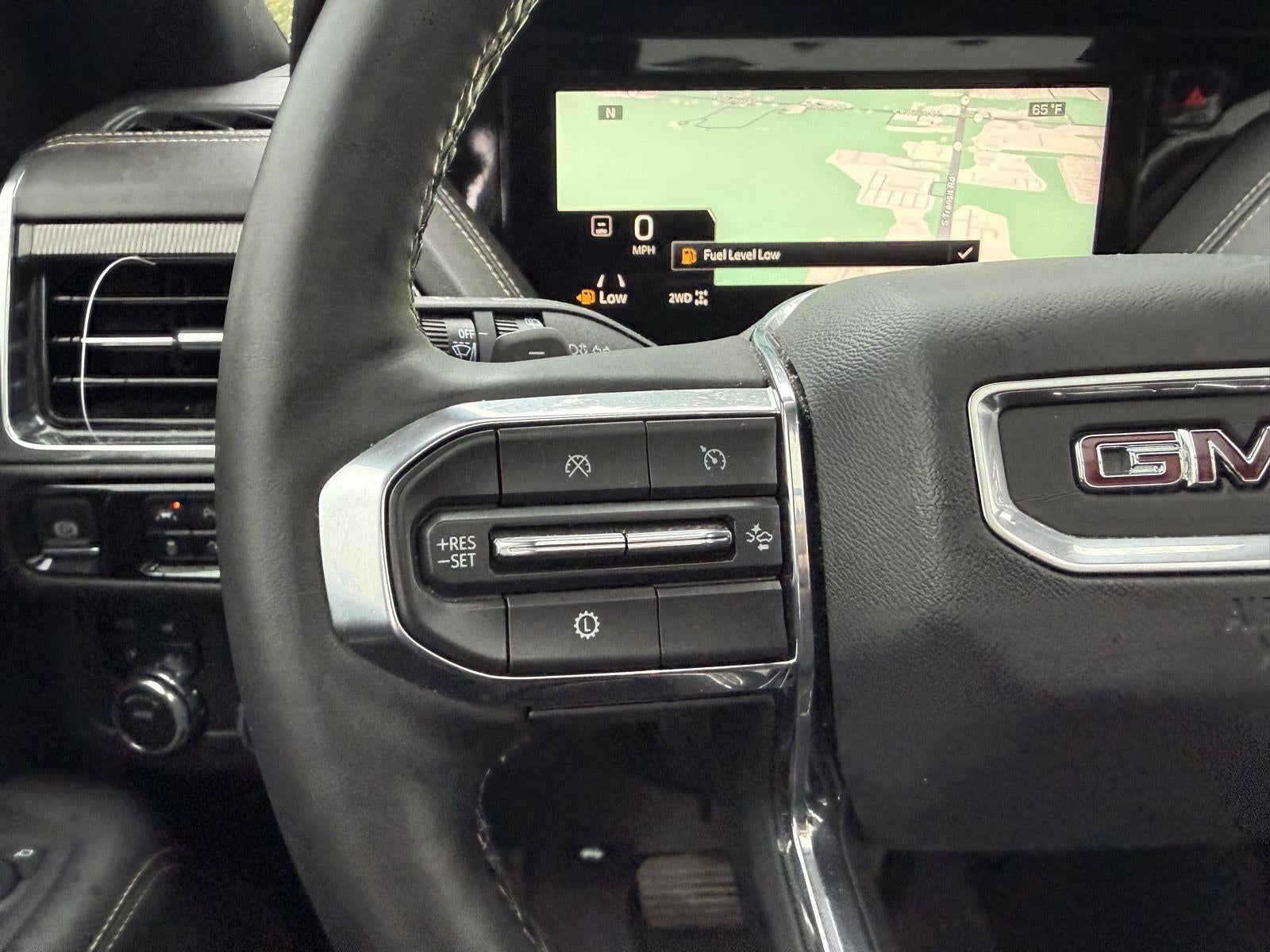 2025 GMC Yukon Elevation