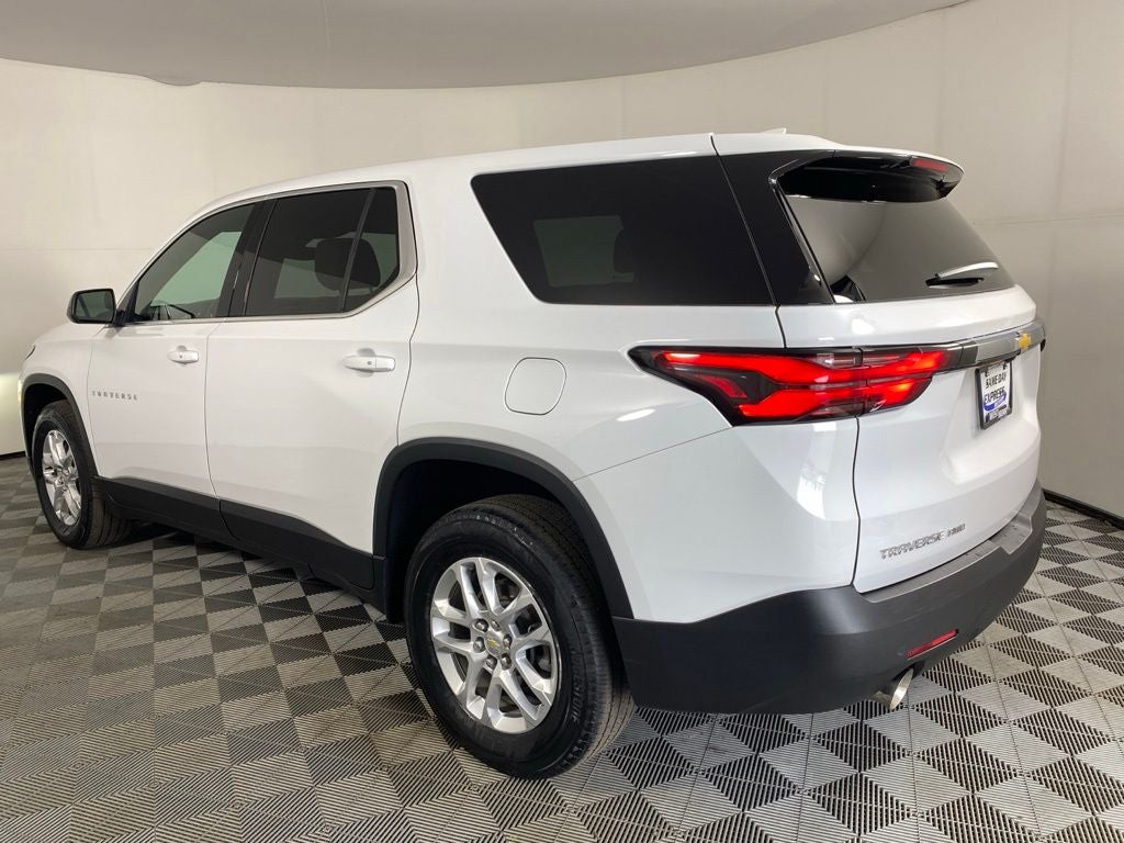 2023 Chevrolet Traverse LS