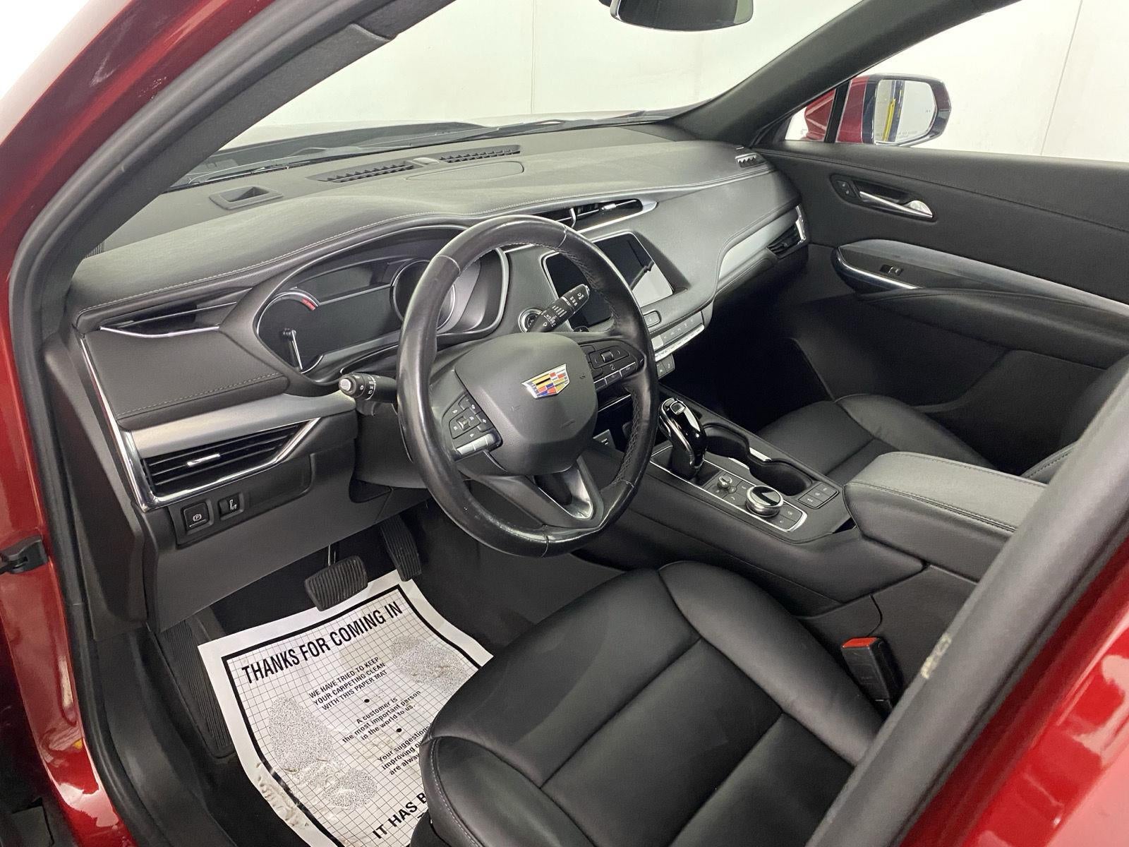 2023 Cadillac XT4 AWD Premium Luxury
