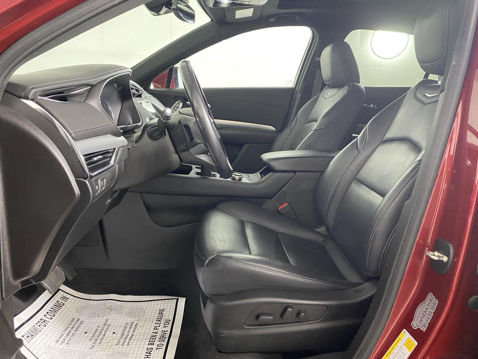 2023 Cadillac XT4 AWD Premium Luxury