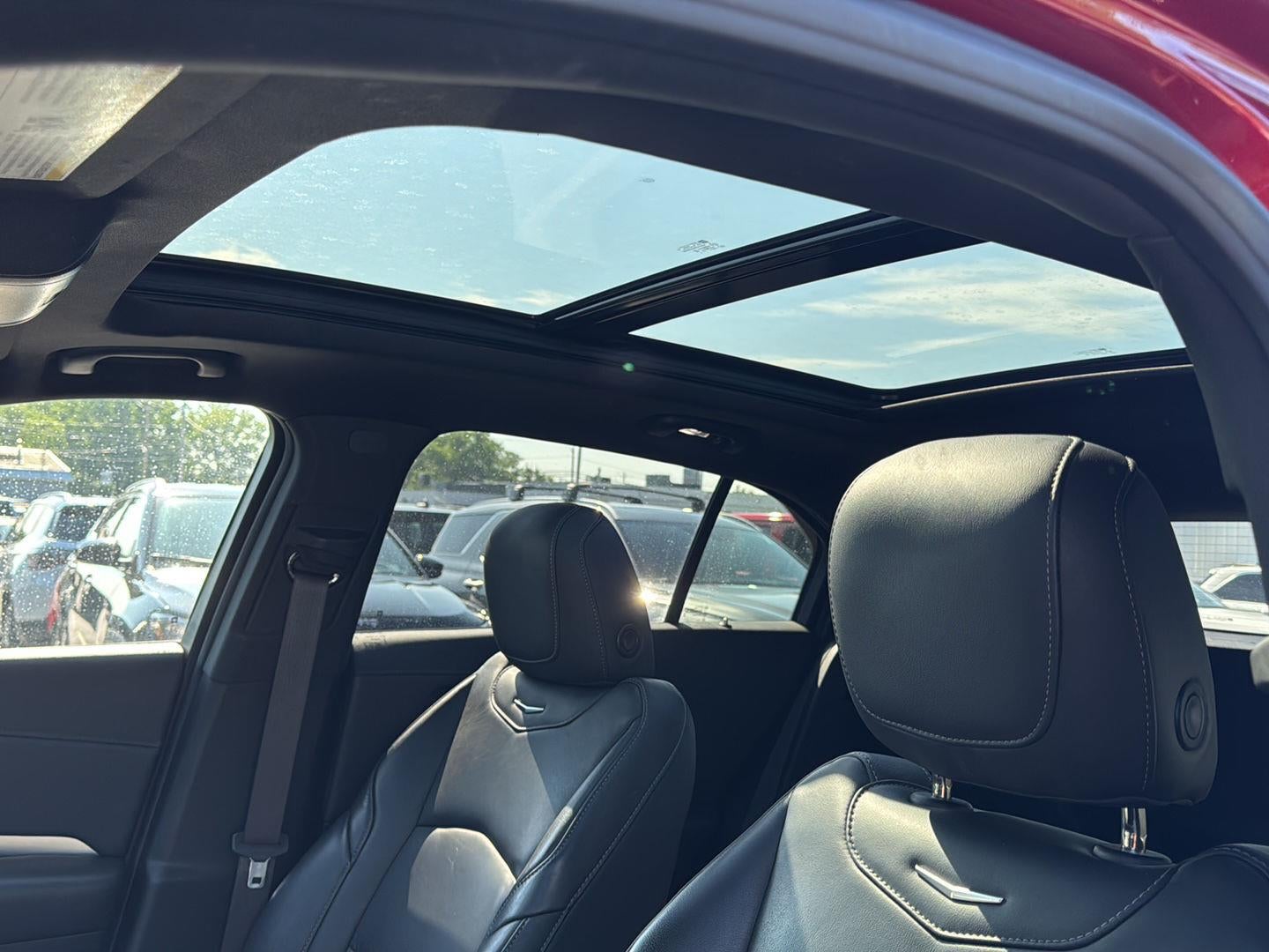 2023 Cadillac XT4 AWD Premium Luxury