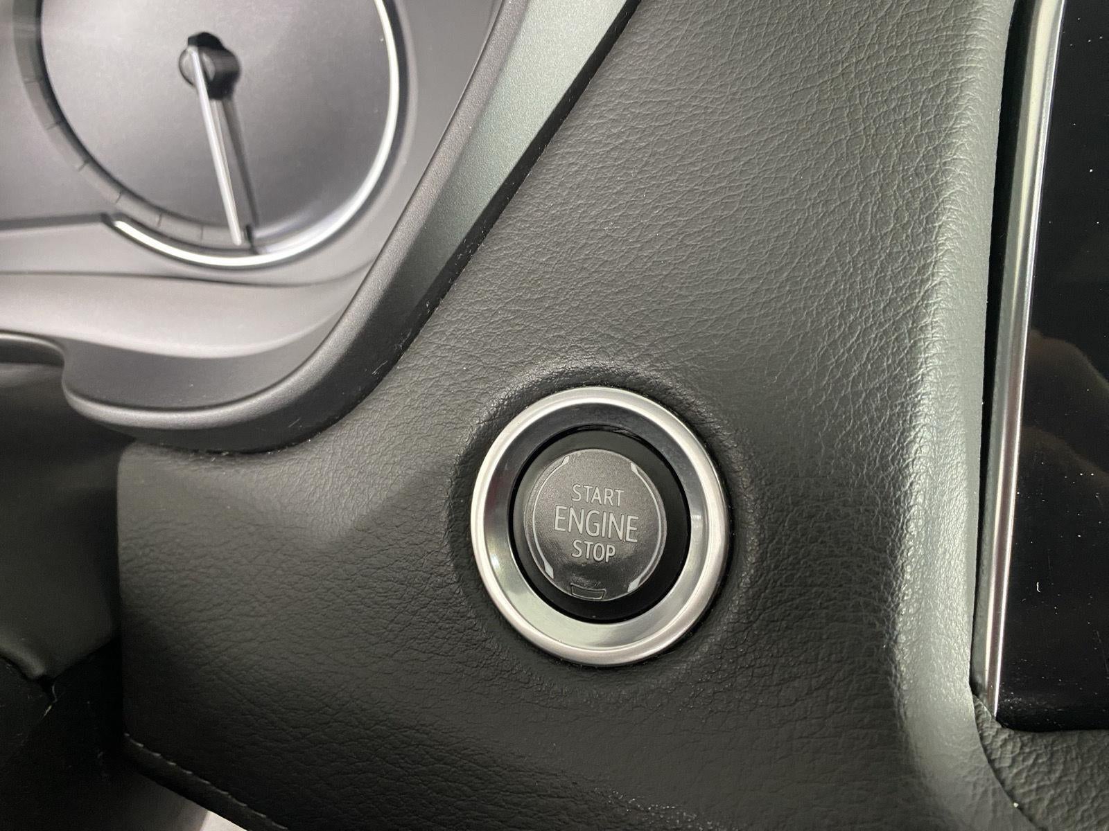 2023 Cadillac XT4 AWD Premium Luxury