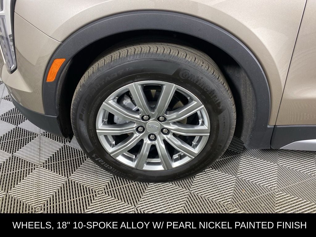 2023 Cadillac XT4 Premium Luxury