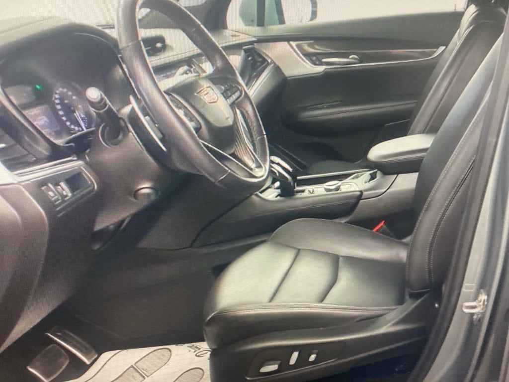 2023 Cadillac XT6 Sport