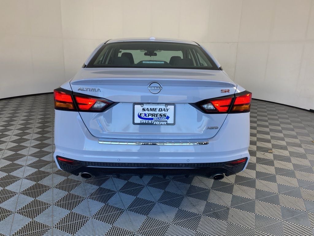2023 Nissan Altima 2.5 SR