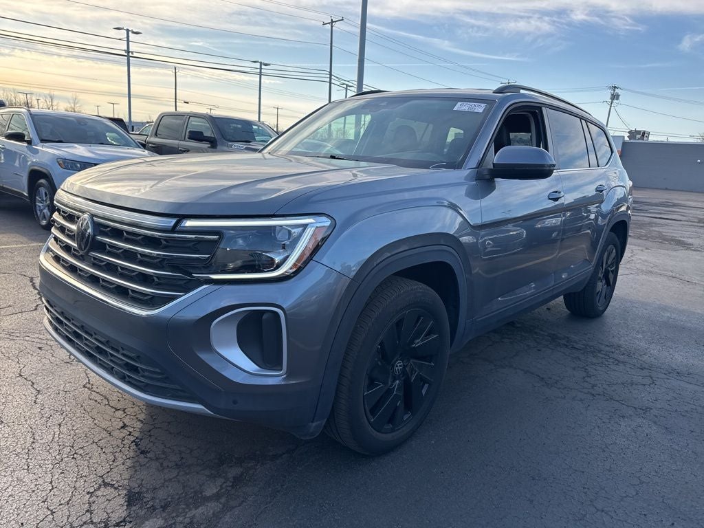 2024 Volkswagen Atlas 2.0T SE w/Technology