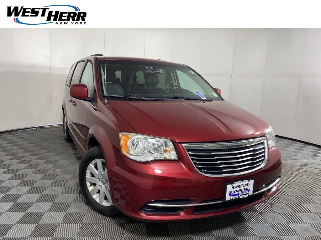 2015 Chrysler Town & Country LX