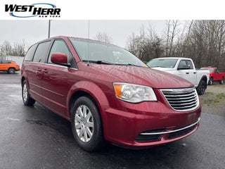 2015 Chrysler Town &amp; Country LX