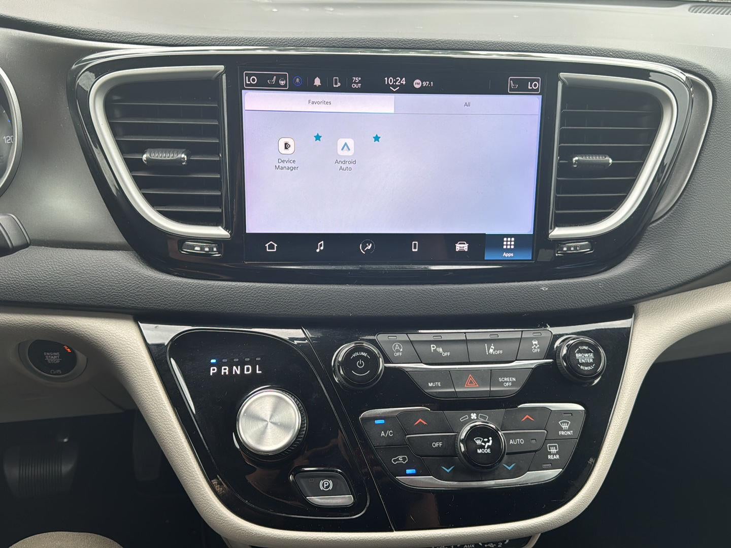 2024 Chrysler Pacifica Touring L