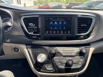 2020 Chrysler Pacifica Touring L