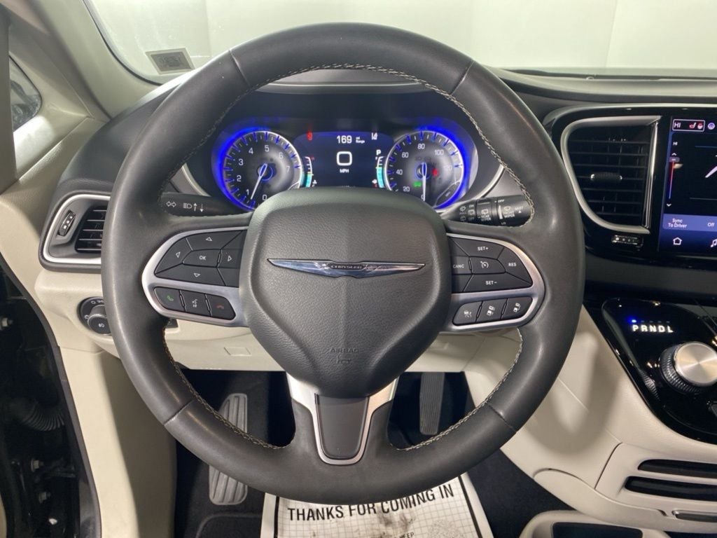 2022 Chrysler Pacifica Touring L