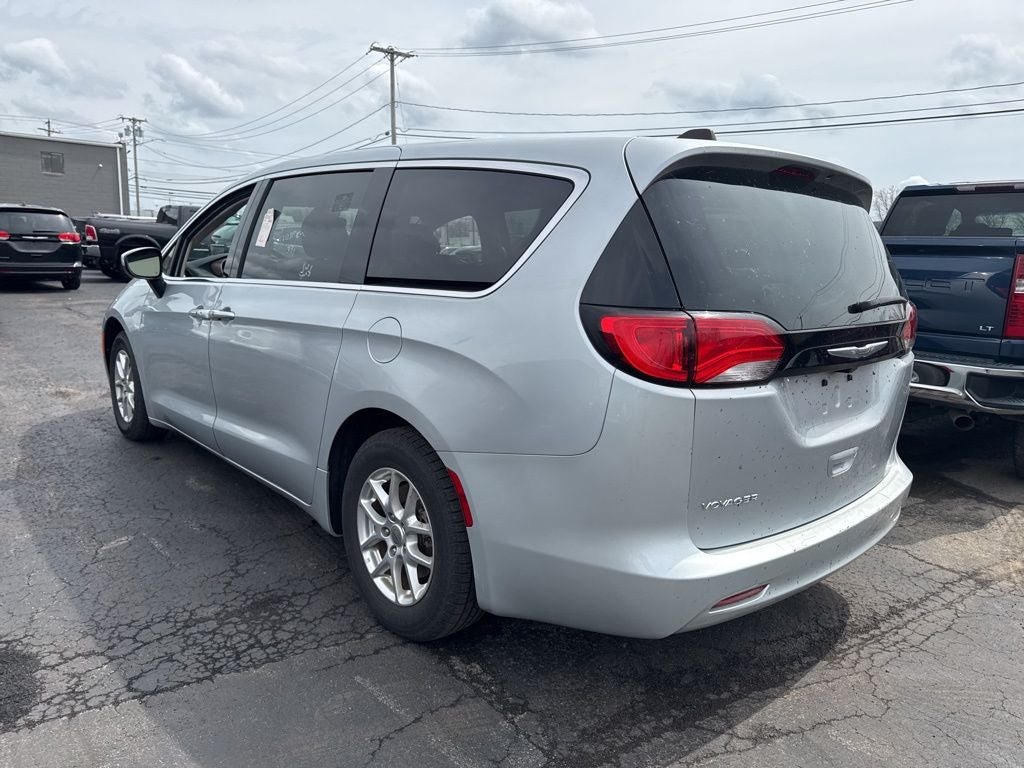 2023 Chrysler Voyager LX