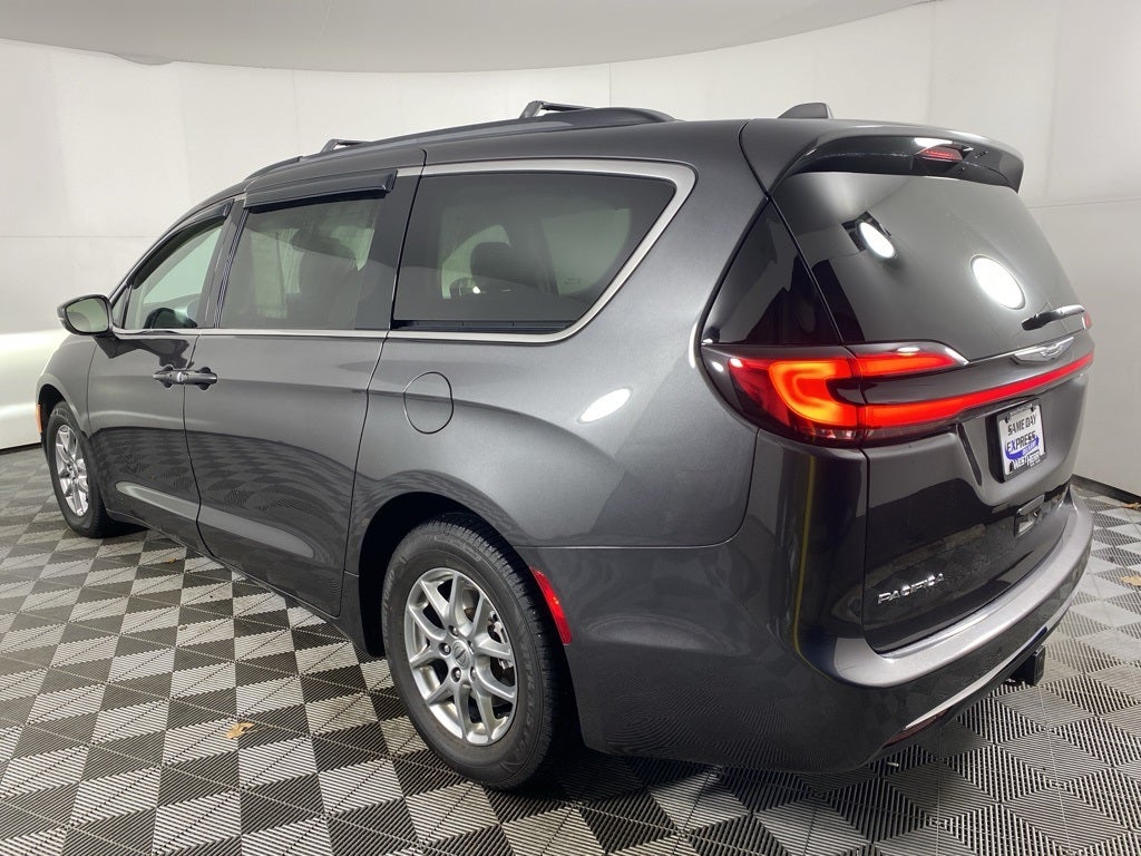 2021 Chrysler Pacifica Touring