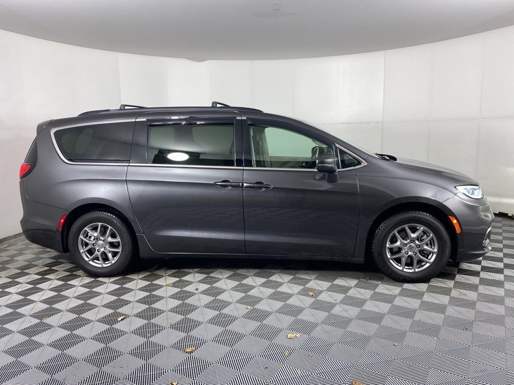 2021 Chrysler Pacifica Touring