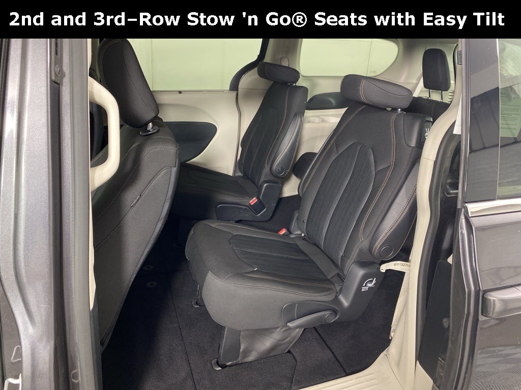 2020 Chrysler Pacifica Touring