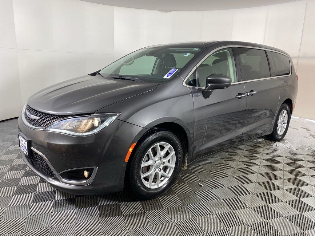 2020 Chrysler Pacifica Touring