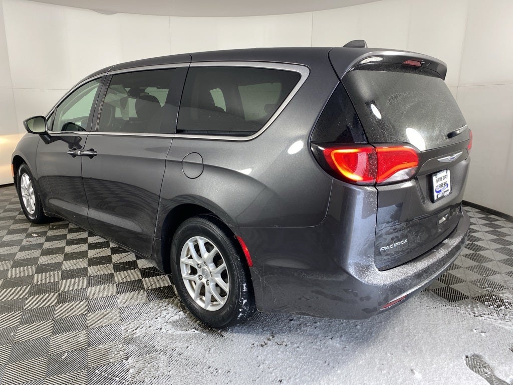 2020 Chrysler Pacifica Touring