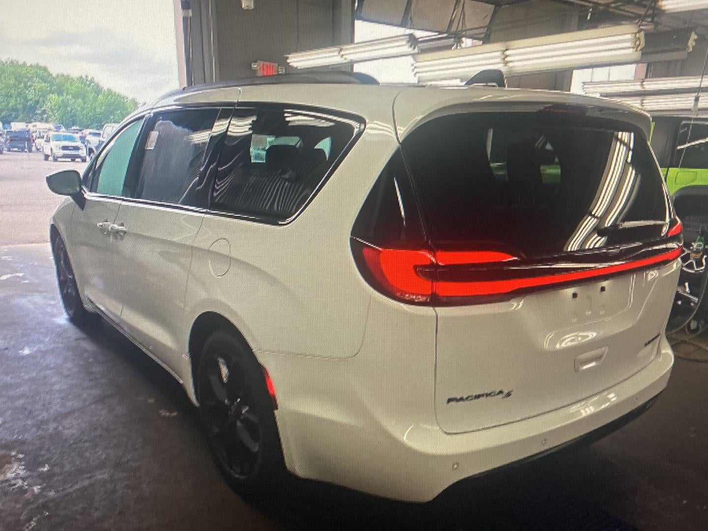 2025 Chrysler Pacifica Limited