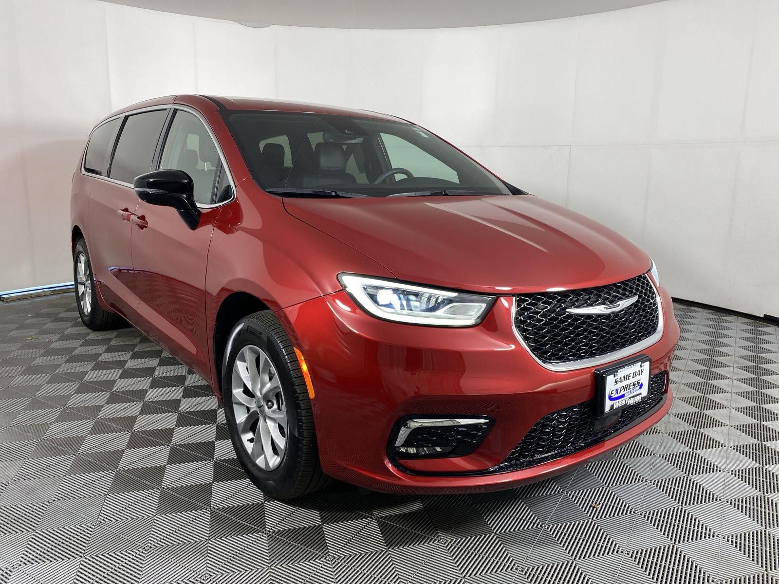 2025 Chrysler Pacifica Select