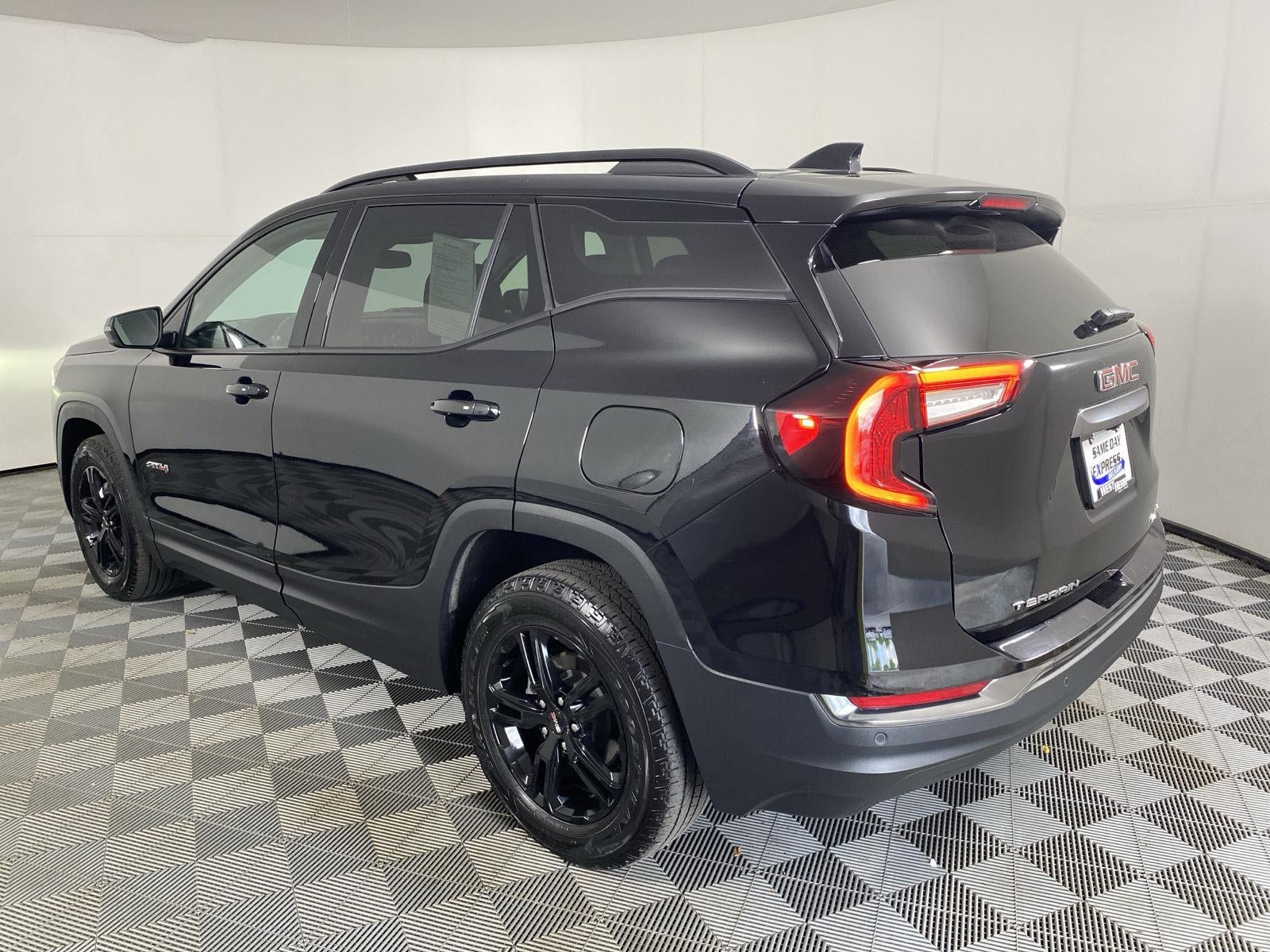 2024 GMC Terrain AT4