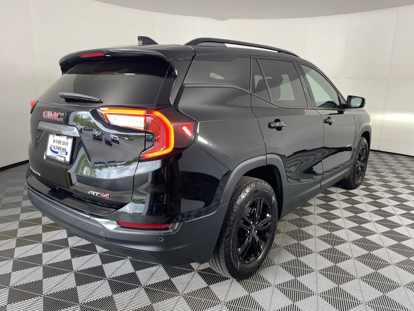 2024 GMC Terrain AT4