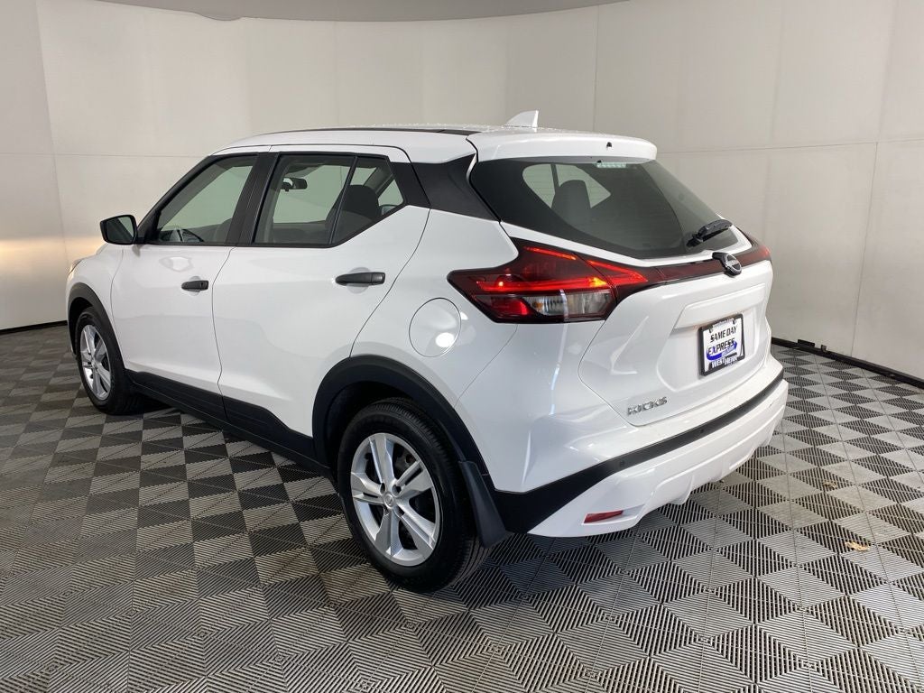 2024 Nissan Kicks S