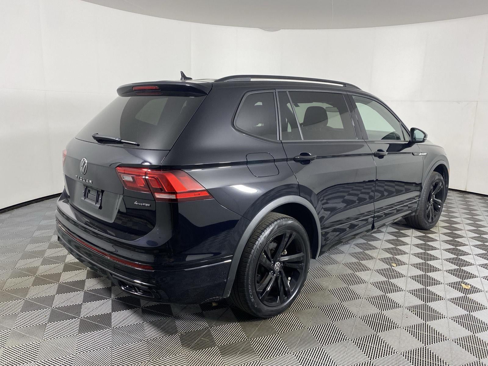 2024 Volkswagen Tiguan SE R-Line Black