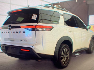 2023 Nissan Pathfinder SV
