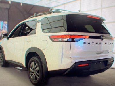 2023 Nissan Pathfinder SV