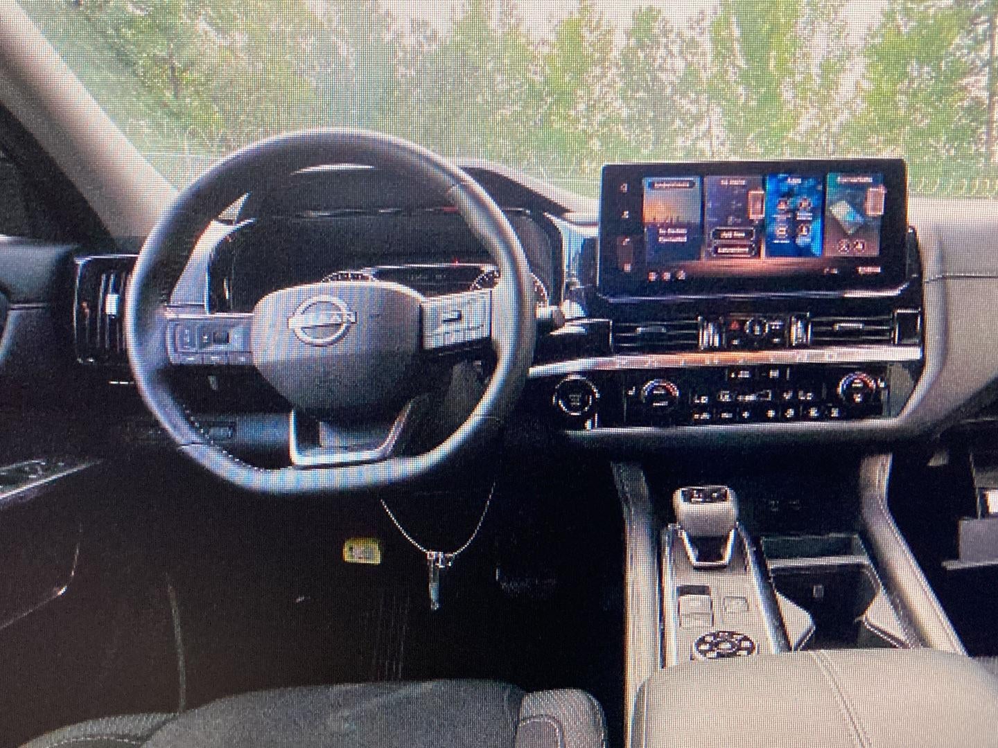 2026 Nissan Pathfinder SV