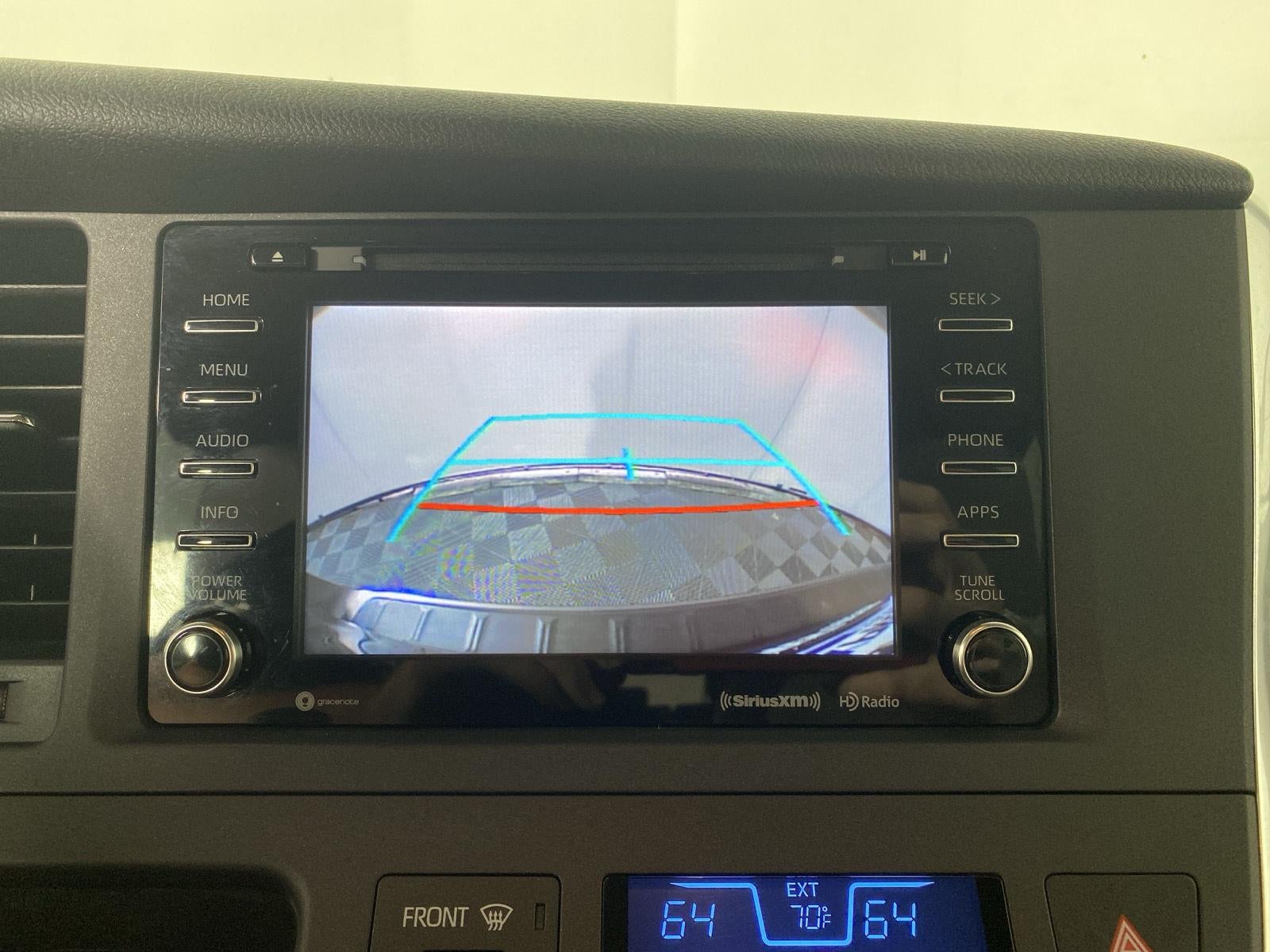 2018 Toyota Sienna LE