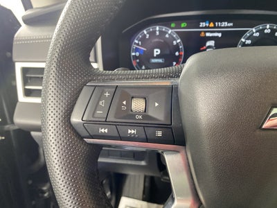 2024 Mitsubishi Outlander Base