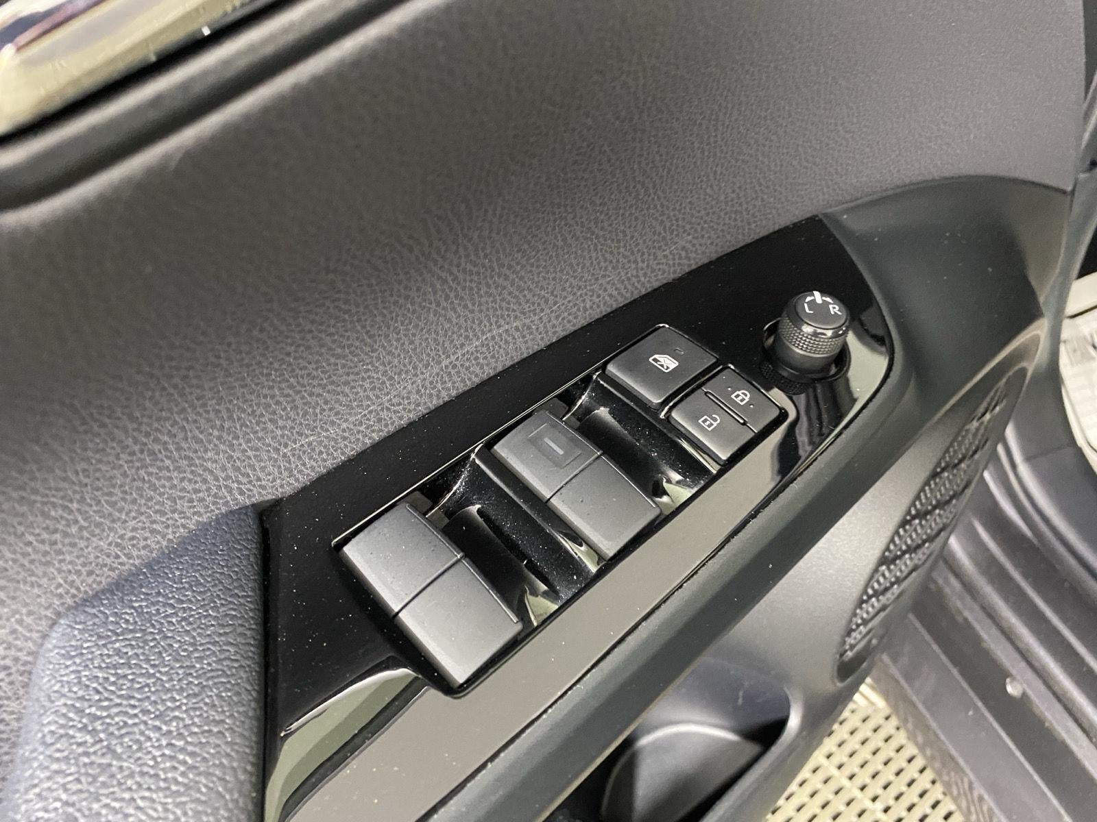2022 Toyota Prius XLE AWD-e