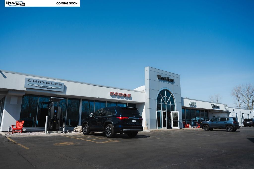 2017 Volkswagen Golf R DCC & Navigation 4Motion