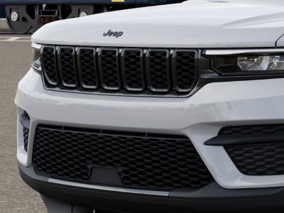 2025 Jeep Grand Cherokee Base