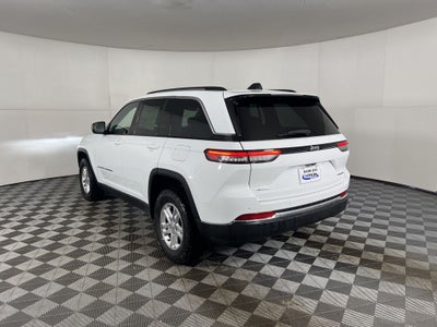 2022 Jeep Grand Cherokee Laredo