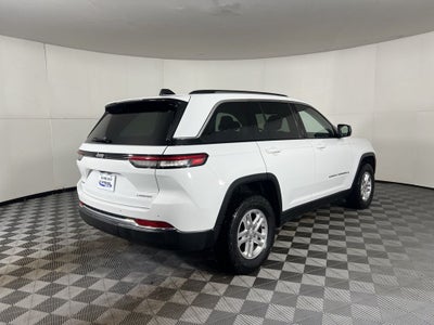 2022 Jeep Grand Cherokee Laredo