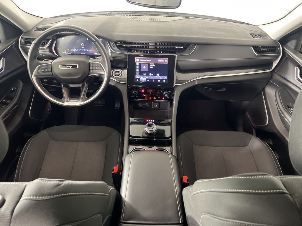 2022 Jeep Grand Cherokee Laredo